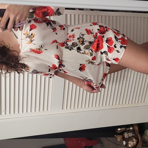 Sienna Sky Floral Shorts Romper XS - Picture 5 of 5